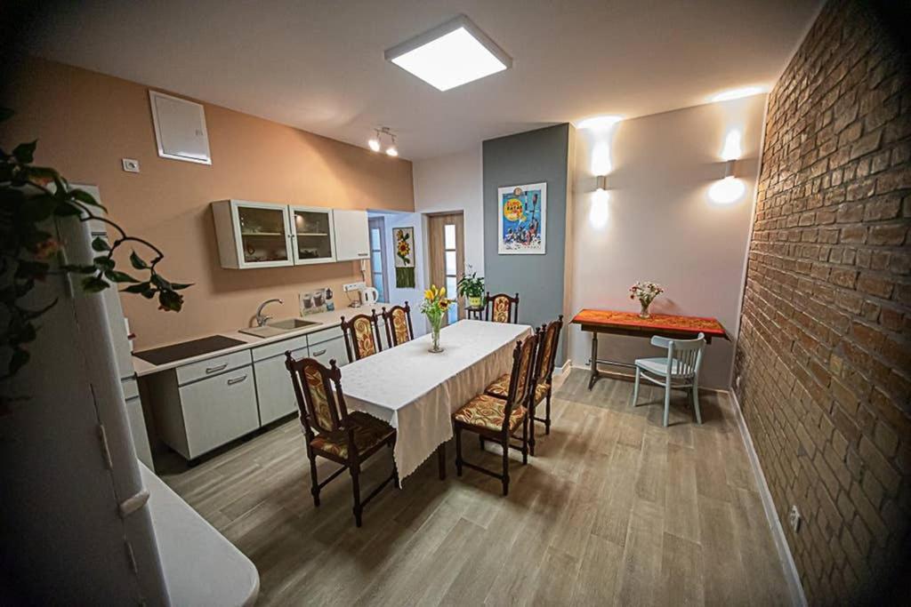 Apartament Rynek Lesna  Luaran gambar